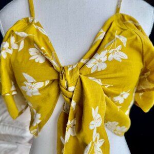 Billabong x Sincerely Jules Tropical Floral Tie Crop Top